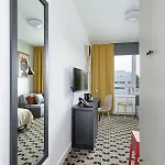 Arche Poloneza מלון 3*